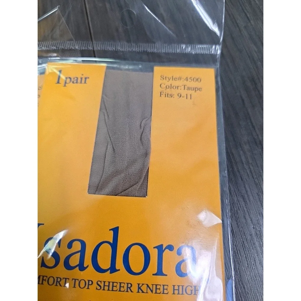 NWT Vintage Isadora Lot Of 3‎ Pairs Comfort Top Sheer Knee High Size 9-11 TAUPE